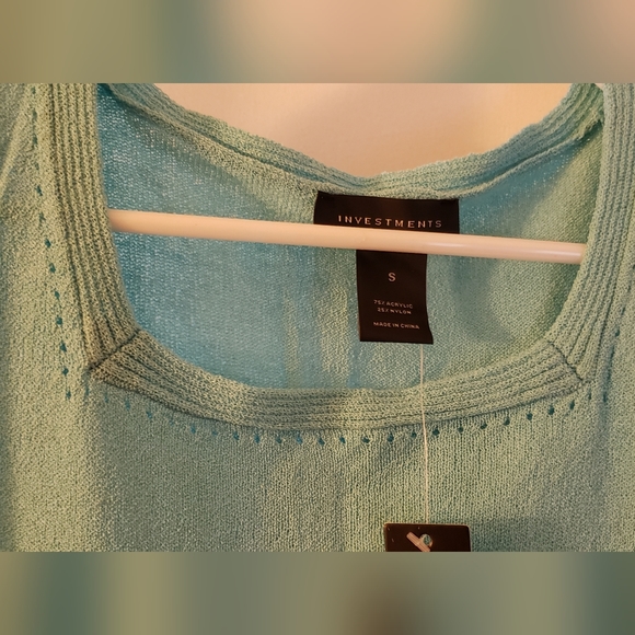 Women knitted top - Picture 2 of 2